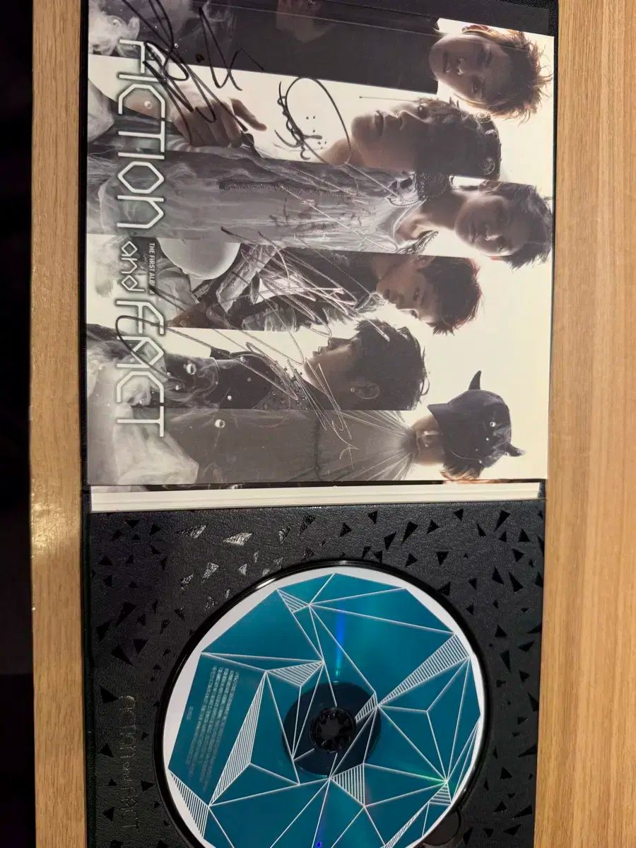 HIGHLIGHT (BEAST) 1st Album サイン入り アルバム - メルカリ