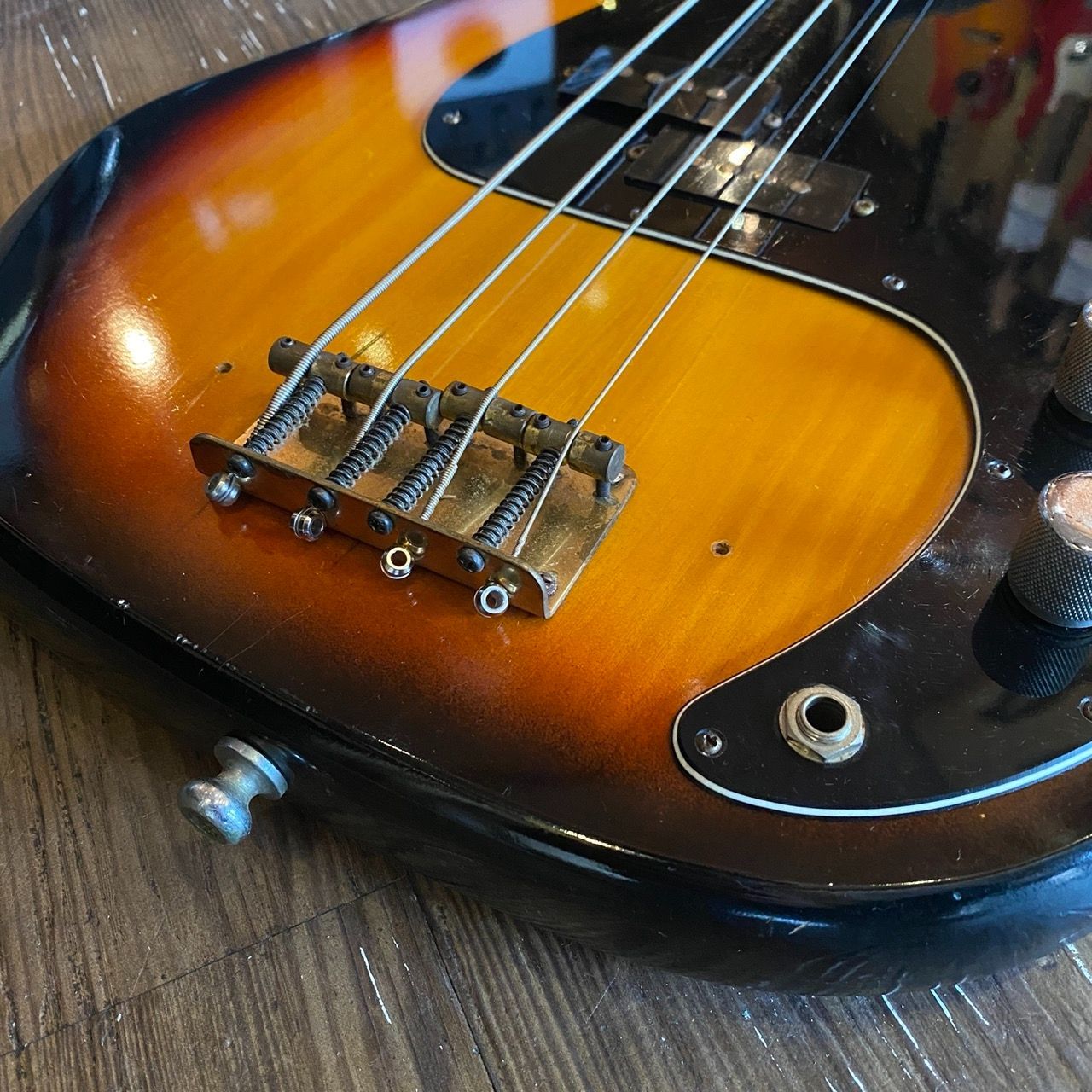Holly Splendor Series Electric Bass Guitar ホーリー エレキベース