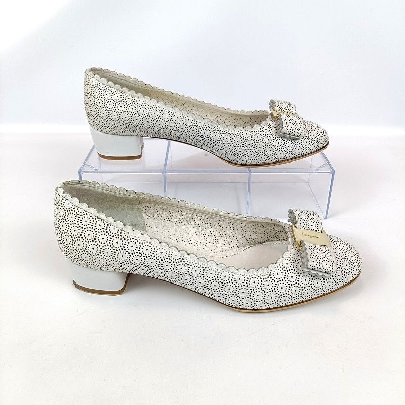 良品 Salvatore Ferragamo サルヴァトーレフェラガモ パンプス ヴァラ
