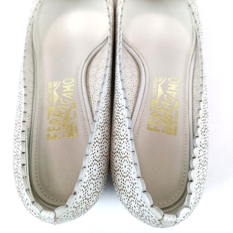 良品 Salvatore Ferragamo サルヴァトーレフェラガモ パンプス ヴァラ