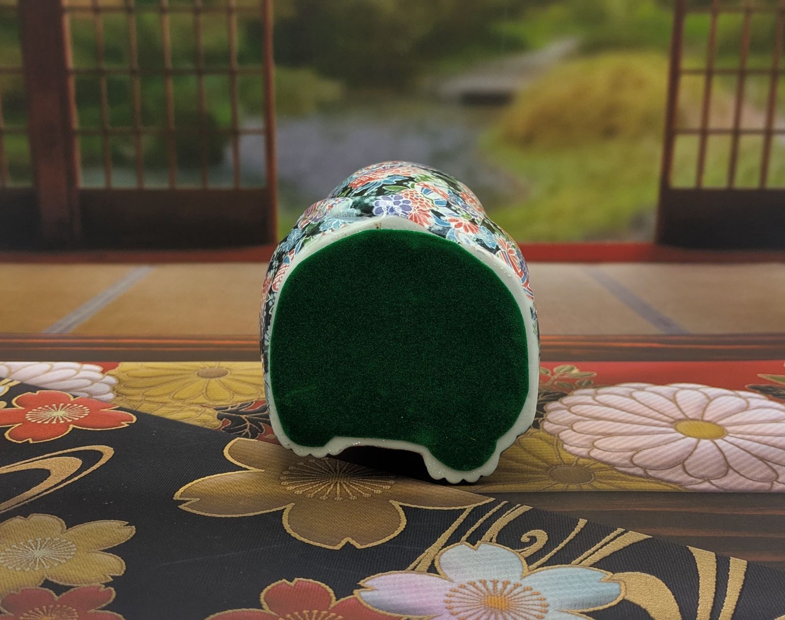 友禅磁器 招き猫 左手上げ 瀬戸焼 縁起物 金運 陶器製 置物 - メルカリ