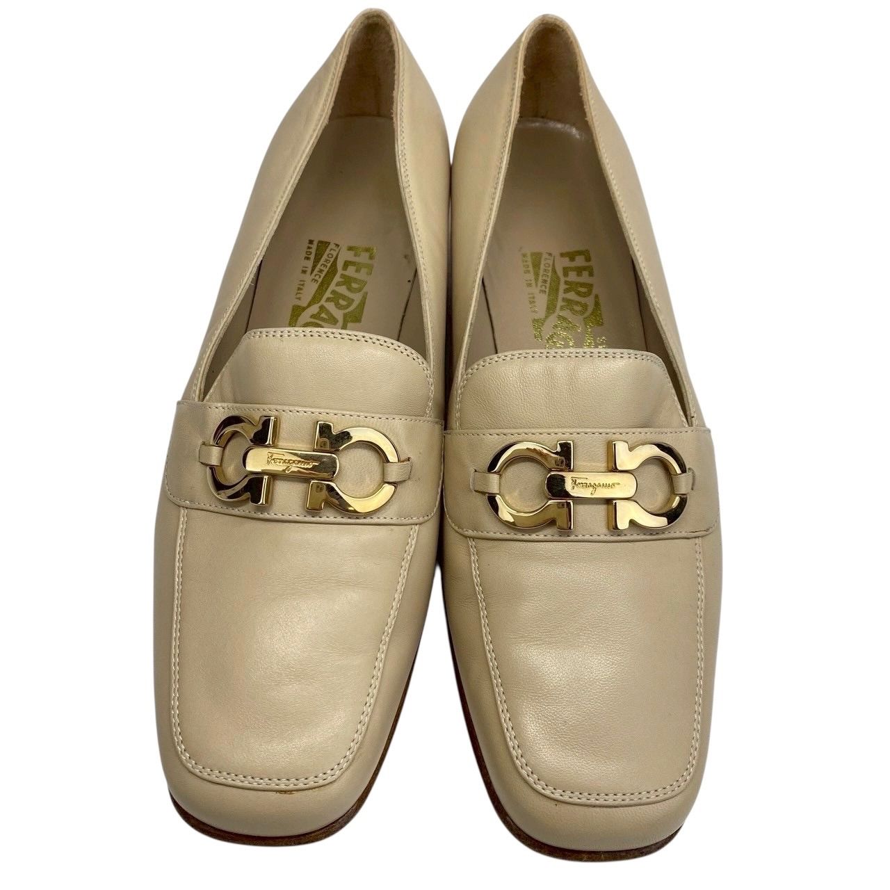 未使用フェラガモ ガンチーニローファー 6C/23cm ベージュ×金 楽天市場