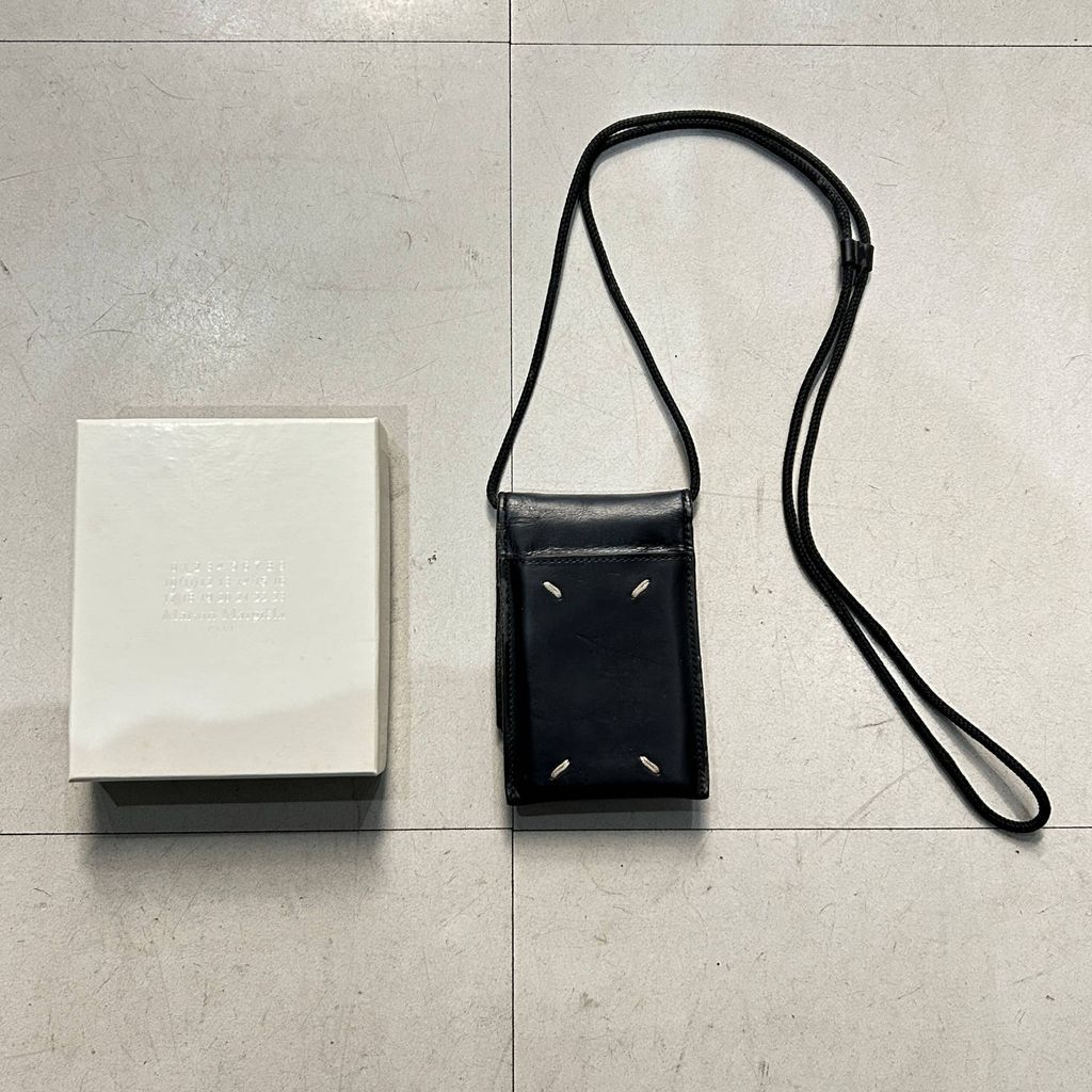 Maison Margiela メゾンマルジェラ COIN CARD CASE WITH STRAP コインケース PS 935 T 8013 ブラック size 中目黒A 11
