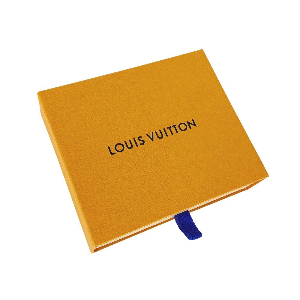 シルク ホワイト