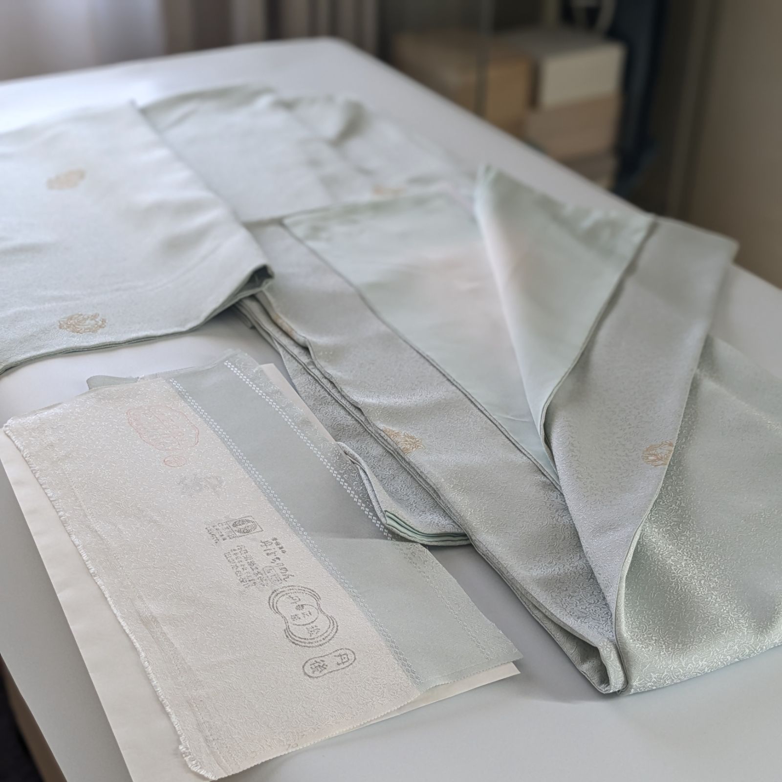 シュトラウス衣正絹友禅染め小紋更紗地紋高額