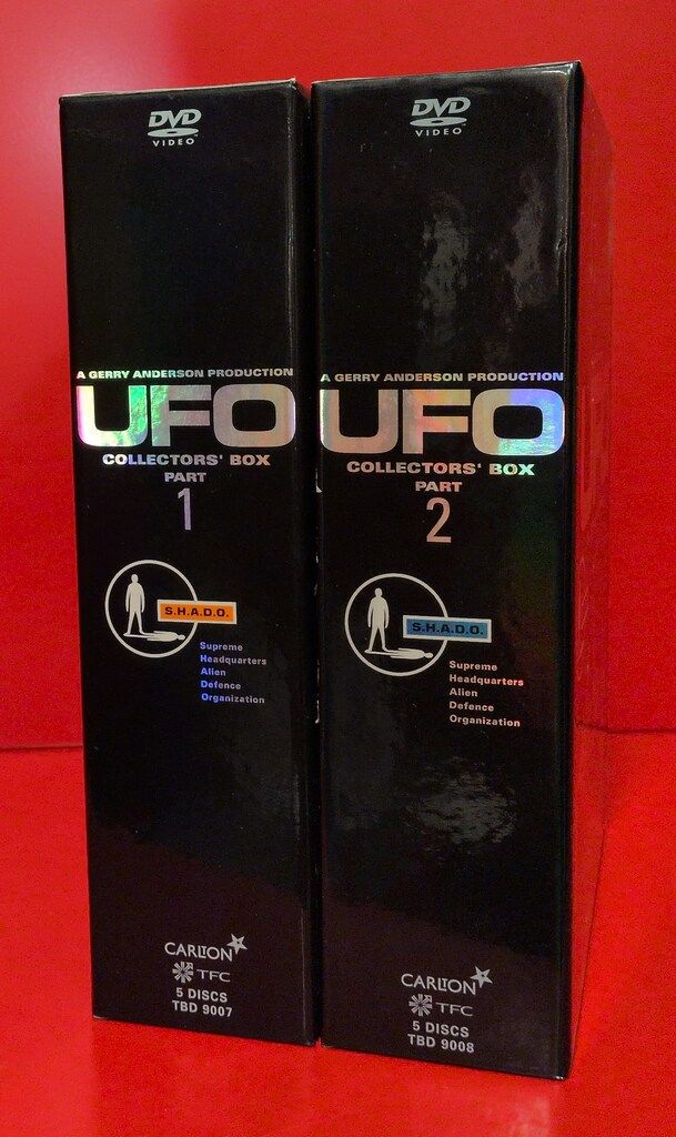 謎の盤UFO コレクターズボックス 全2BOXセット｜Amazon.co.jp: 謎の円盤