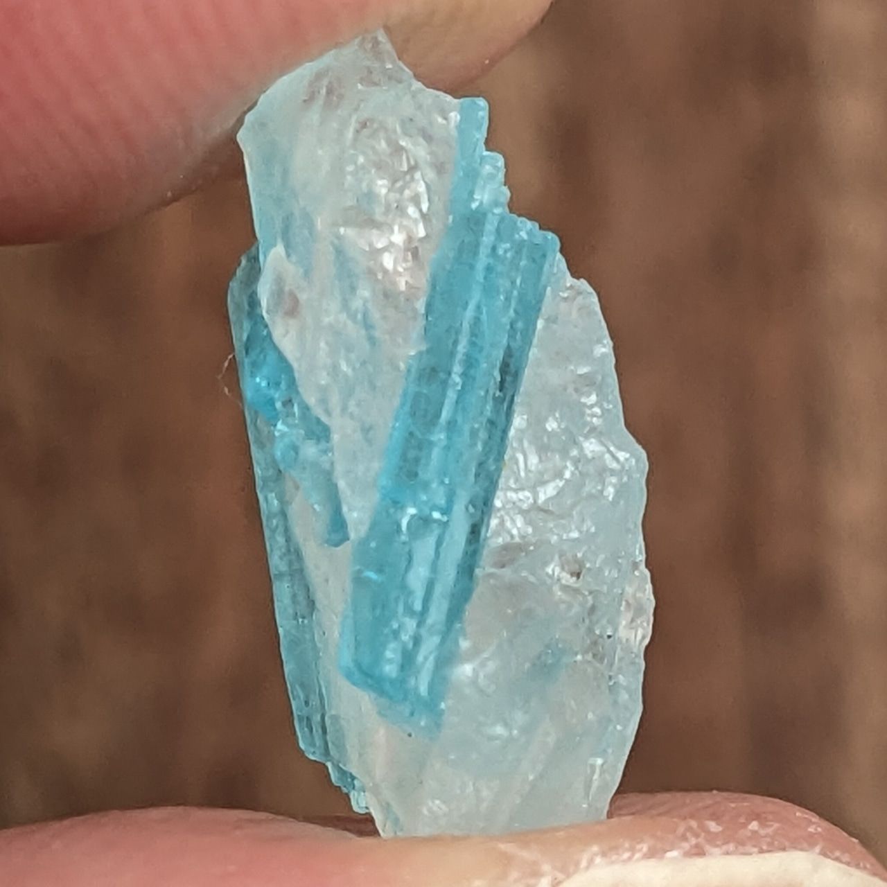 パライバトルマリン原石 ブラジル・パレーリャス産【2.68ct】PRO206952