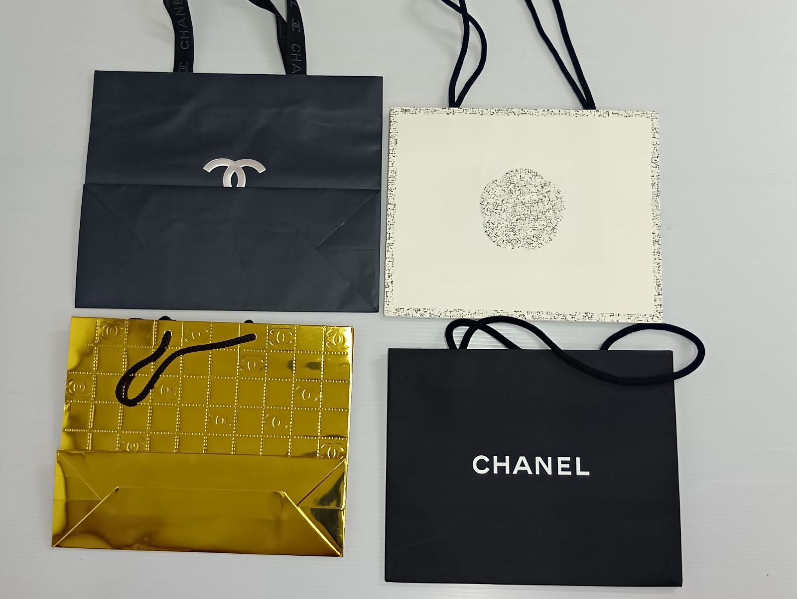 CHANEL シャネル ショッパー 紙袋 12枚セット 黒多数 ゴールド
