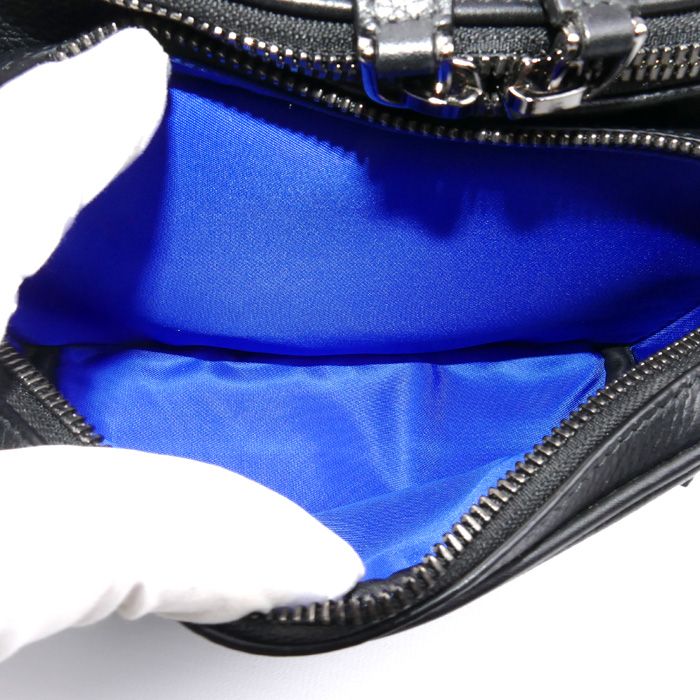 ボディバッグ ブラック