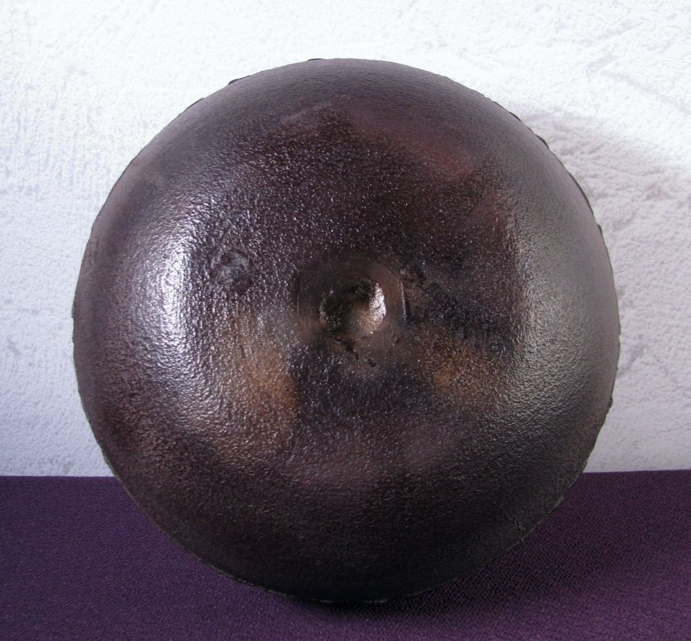 釜師：人間国宝 高橋敬典 真形釜桐地紋 高さ：22cm 重さ：2.4kg ほぼ未