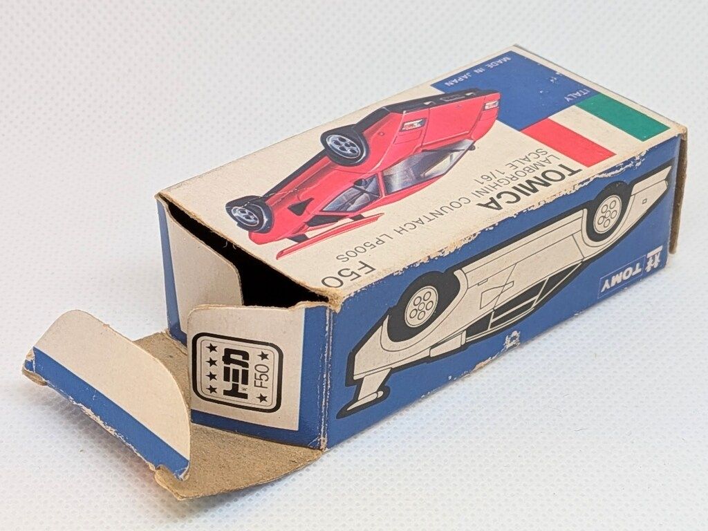 TOMY 外国車シリーズ トミカ ランボルギーニ カウンタックLP500S/黒/金