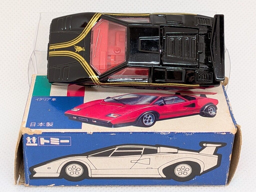 TOMY 外国車シリーズ トミカ ランボルギーニ カウンタックLP500S/黒/金