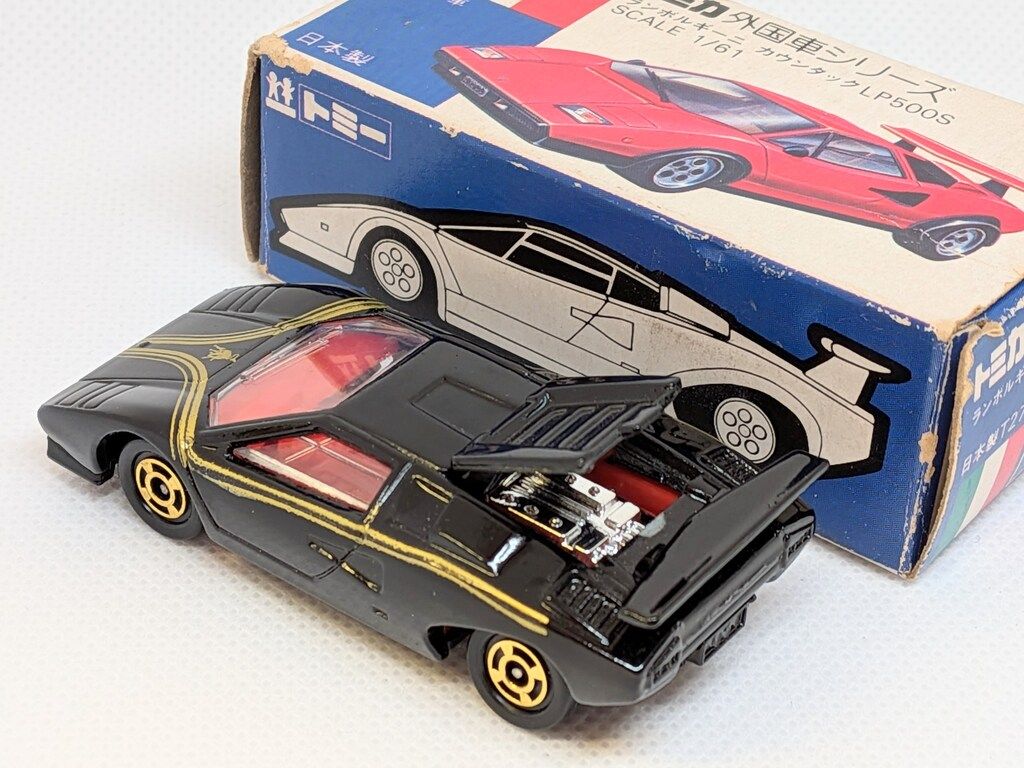 TOMY 外国車シリーズ トミカ ランボルギーニ カウンタックLP500S/黒/金