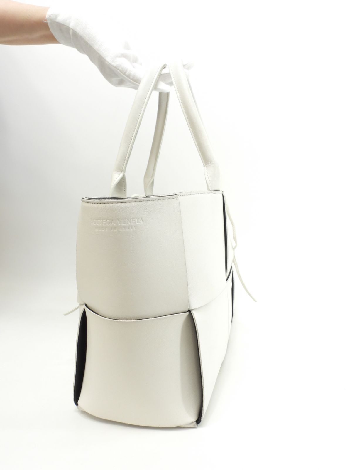 ボッテガヴェネタ トートバッグ スモールアルコ レザー白 ハンドバッグ