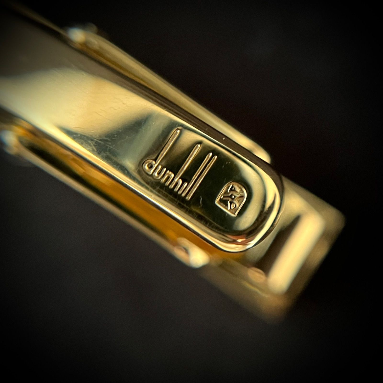 廃盤】dunhill 未使用 ダンヒル エイト ゴールドカラー タイバー 箱付き dunhill ダンヒル EIGHT エイト タイバー タイピン タイクリップ