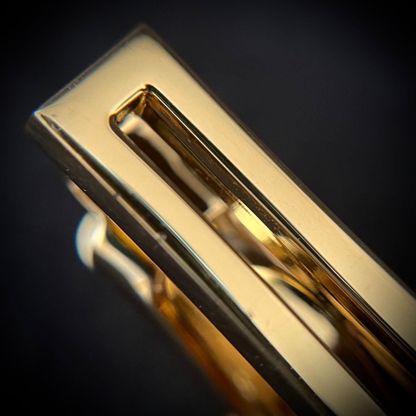 廃盤】dunhill 未使用 ダンヒル エイト ゴールドカラー タイバー 箱付き dunhill ダンヒル EIGHT エイト タイバー タイピン タイクリップ