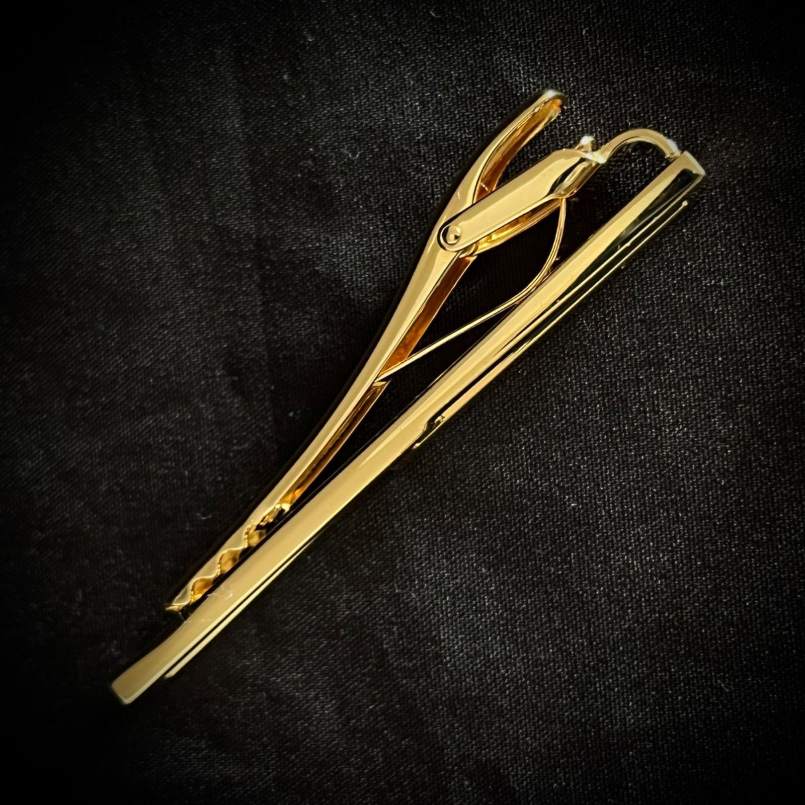 廃盤】dunhill 未使用 ダンヒル エイト ゴールドカラー タイバー 箱付き dunhill ダンヒル EIGHT エイト タイバー タイピン タイクリップ