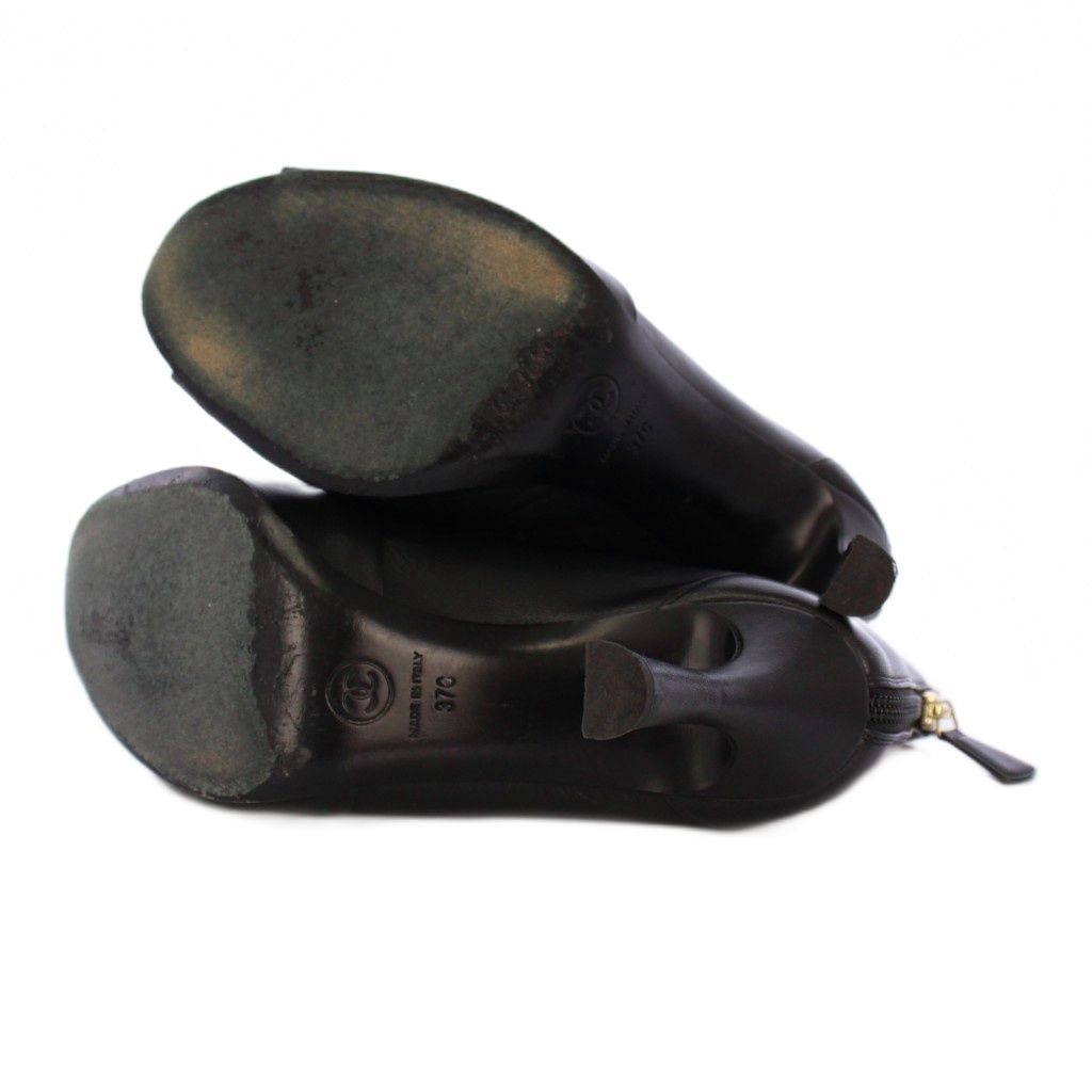 シャネル CHANEL ブーティ ショートブーツ オープントゥ レザー 37C 黒