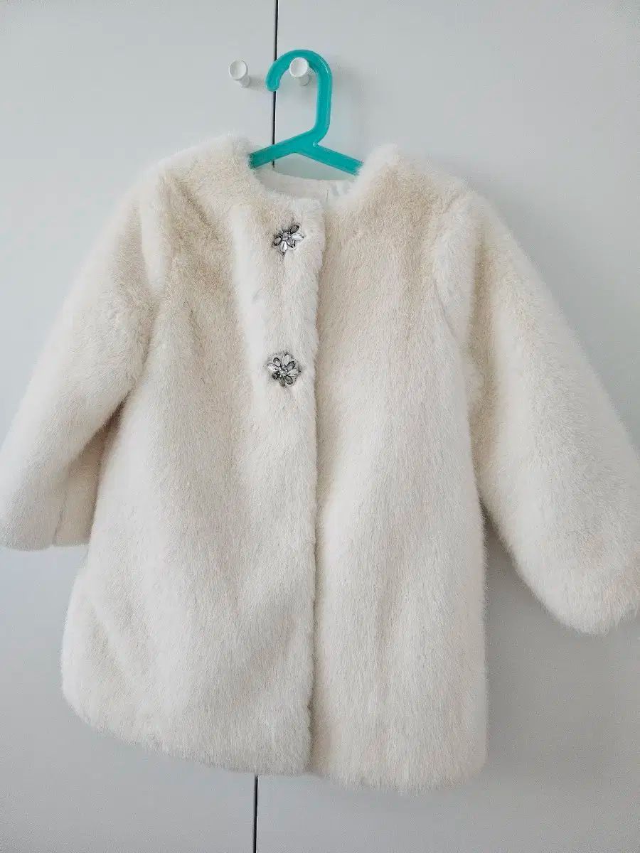 テイルズクープ 女の子 ファージャケット 120