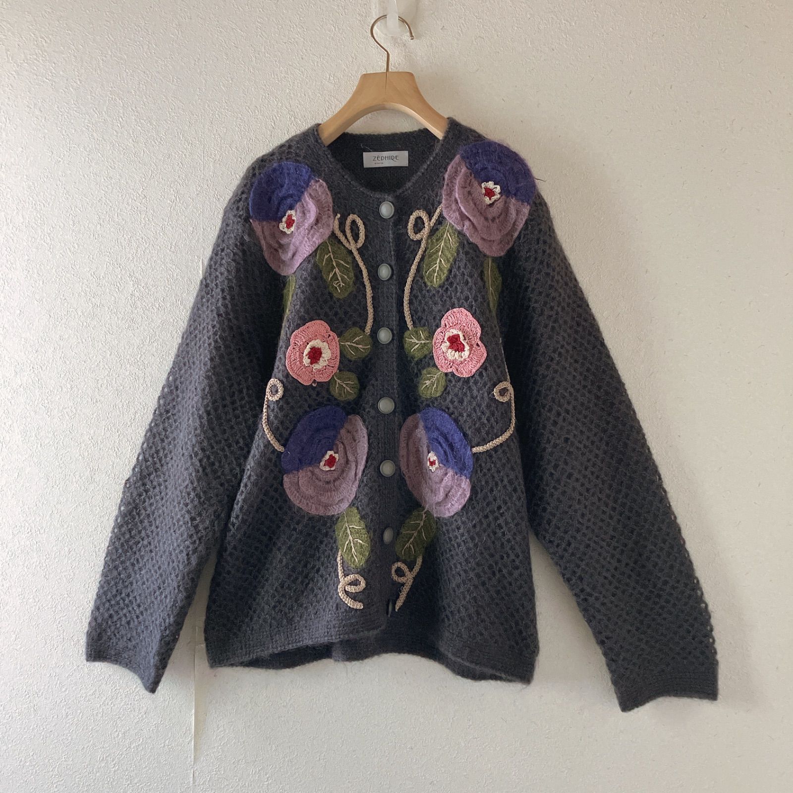 ヴィンテージ 立体花刺繍 フラワーモチーフ カーディガン 濃グレー 毛