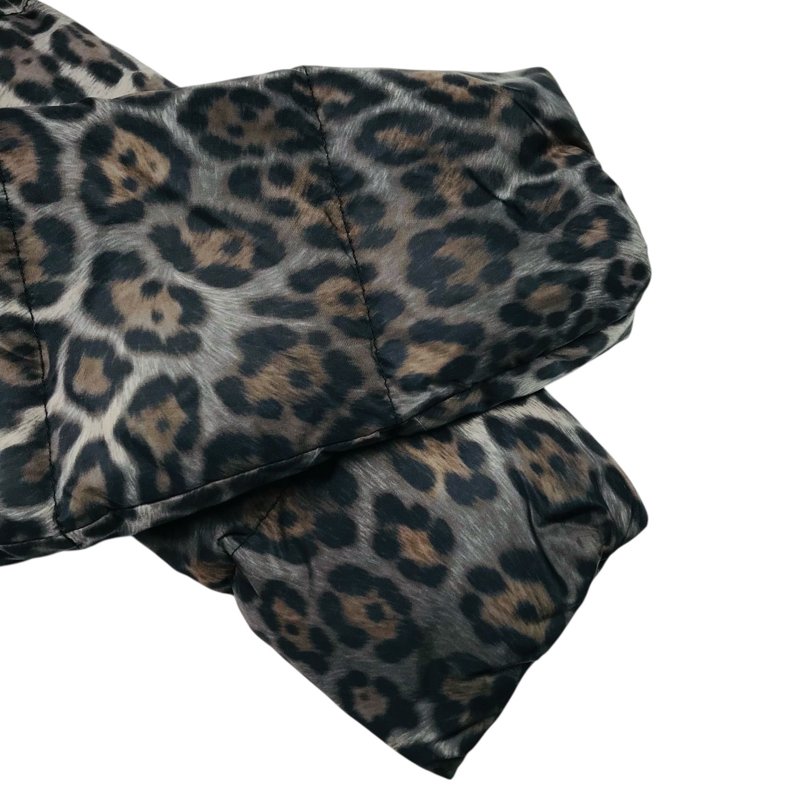 美品♪ モンクレール ダウンジャケット フェザー レオパード ヒョウ柄 サイズ2 美品☆MONCLER・モンクレール ARGENTEE レディース ブランドロゴタグ