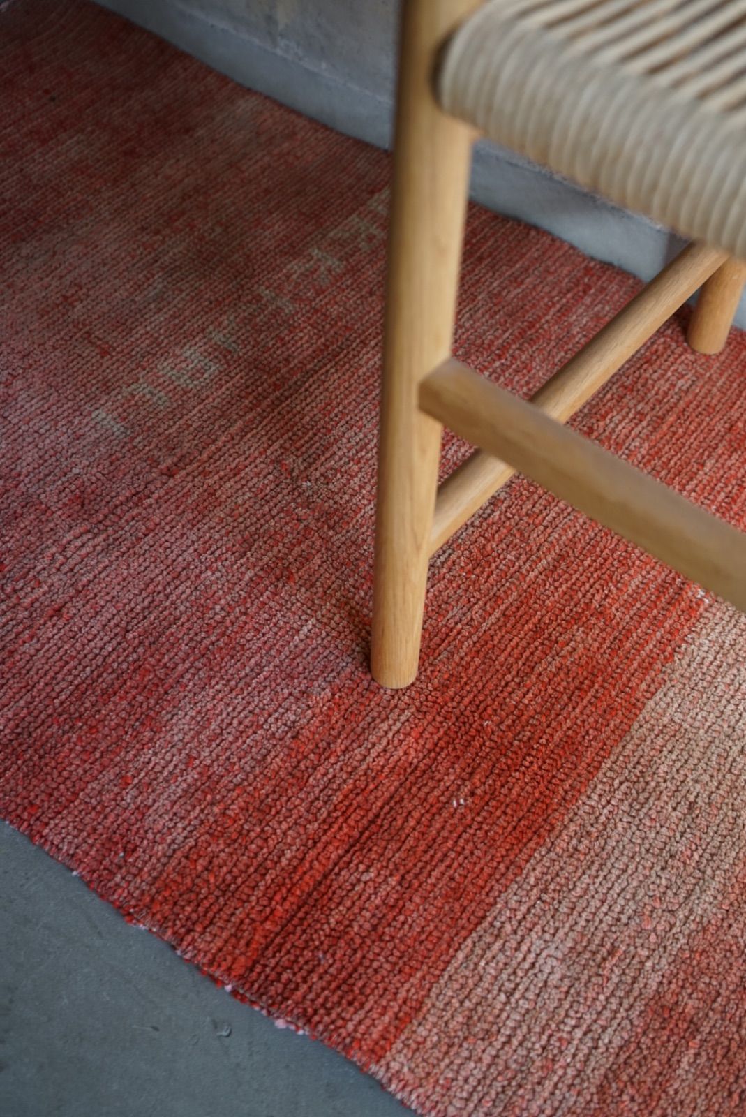 ヴィンテージラグ トルコ ウシャク ランナーラグ サーモンピンク 1970