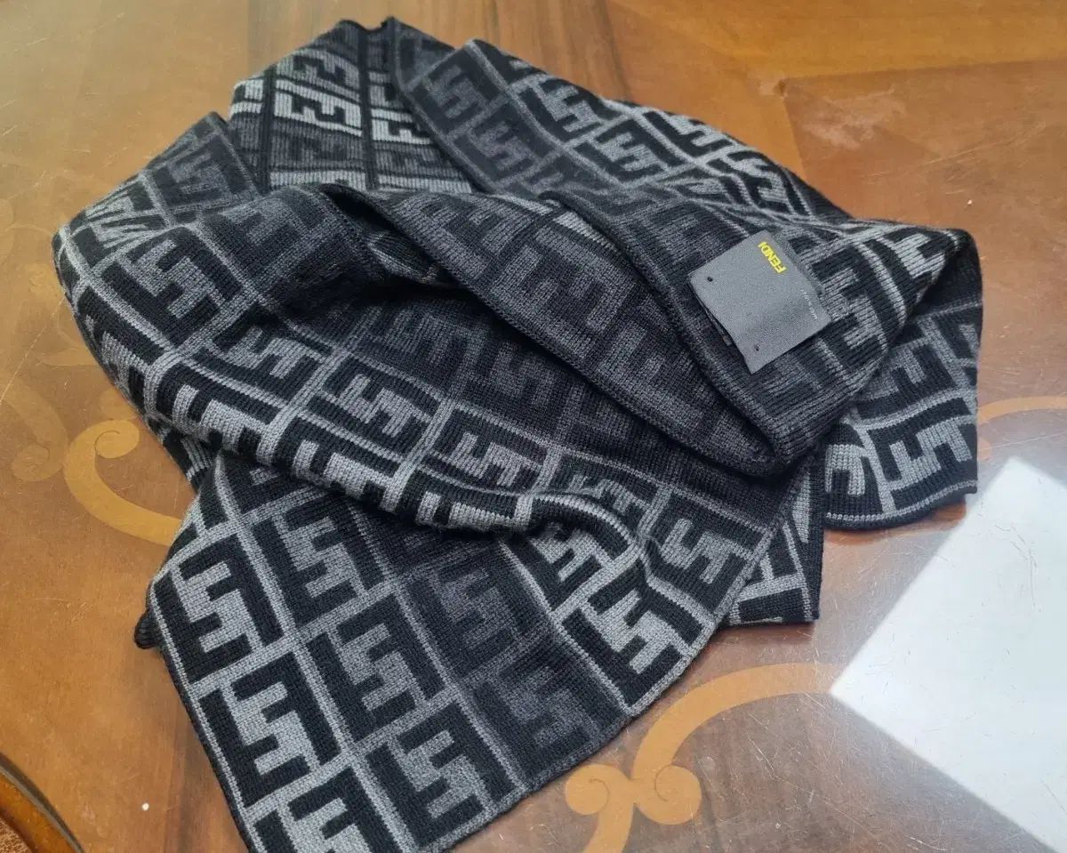 FENDI フェンディ マフラー