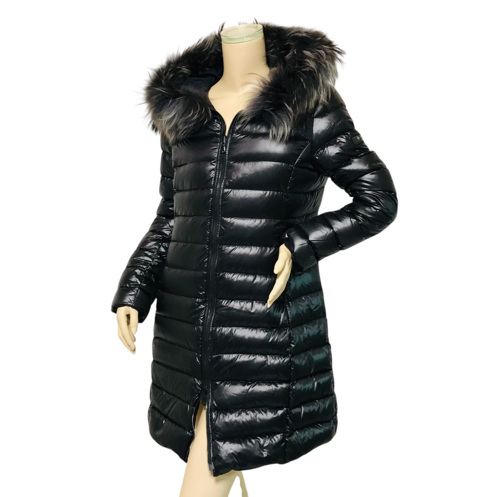 美品☆TATRAS・タトラス ISERA イセラ レディース ブランドアイコン