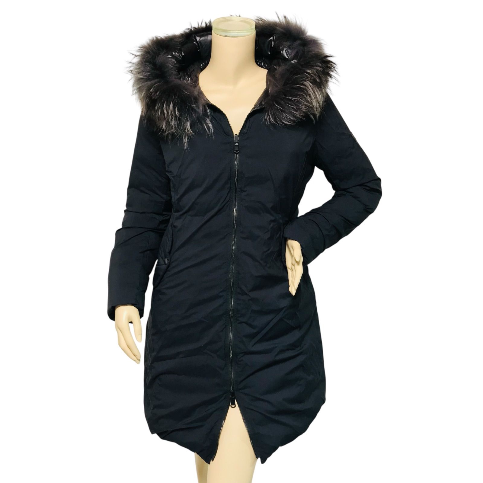 美品☆TATRAS・タトラス ISERA イセラ レディース ブランドアイコン