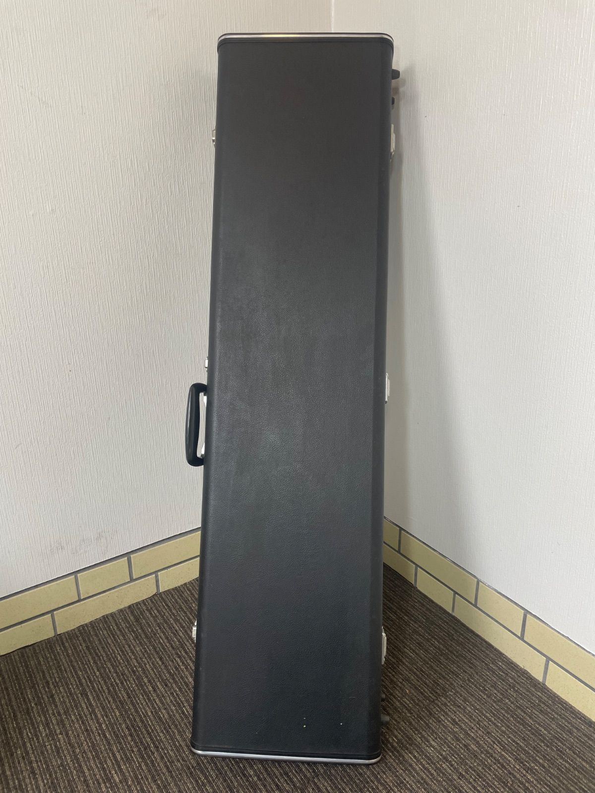 三味線 中棹 正寸 ハードケース付 裏皮破れあり 地唄 民謡 - メルカリ