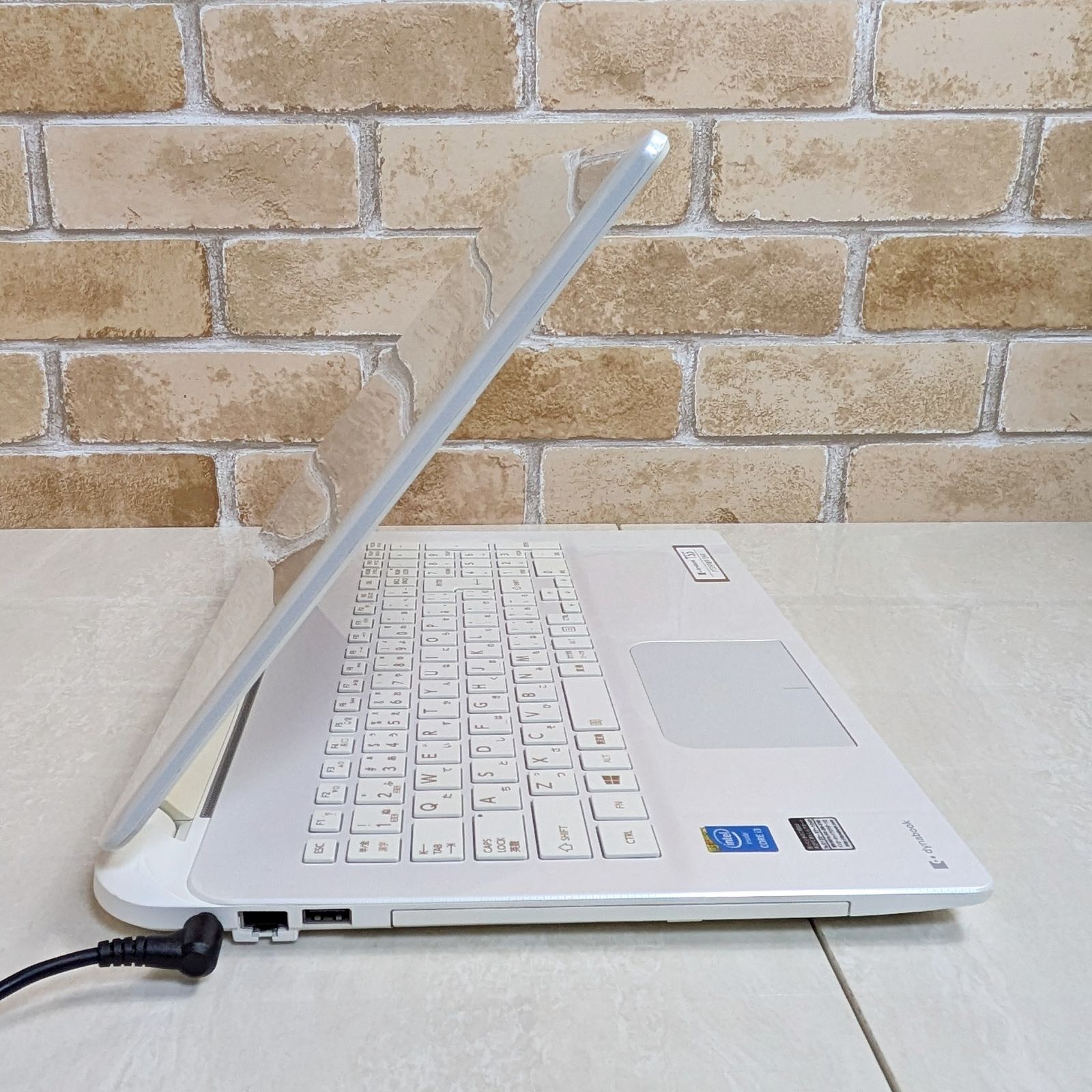 オフィス付き☆新品SSD/第5世代Corei3高性能/メモリ8G☆初心者OK