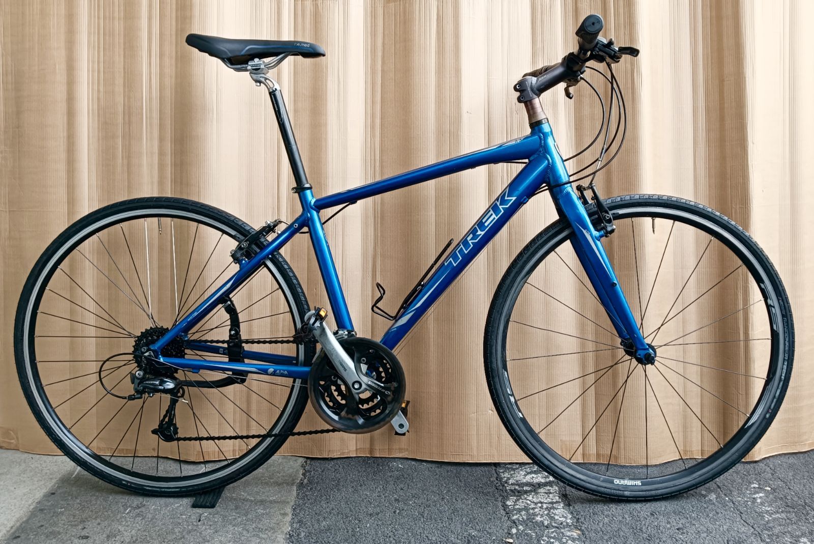 引取限定] 美品！トレック TREK FX7.3 クロスバイク - メルカリ