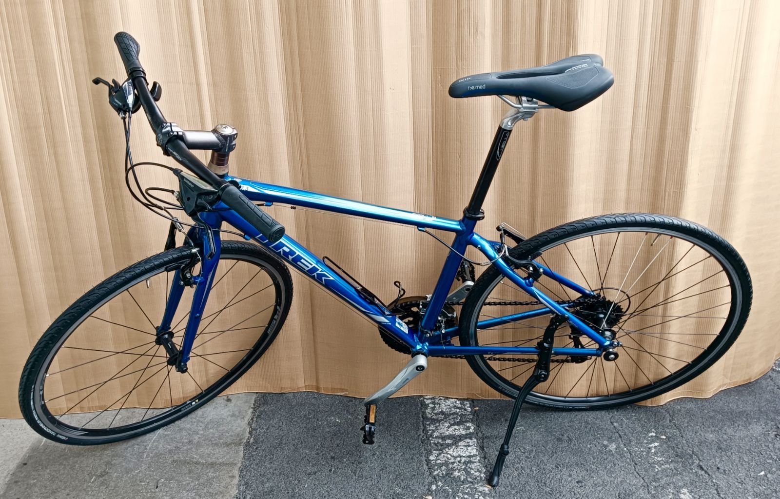 引取限定] 美品！トレック TREK FX7.3 クロスバイク - メルカリ