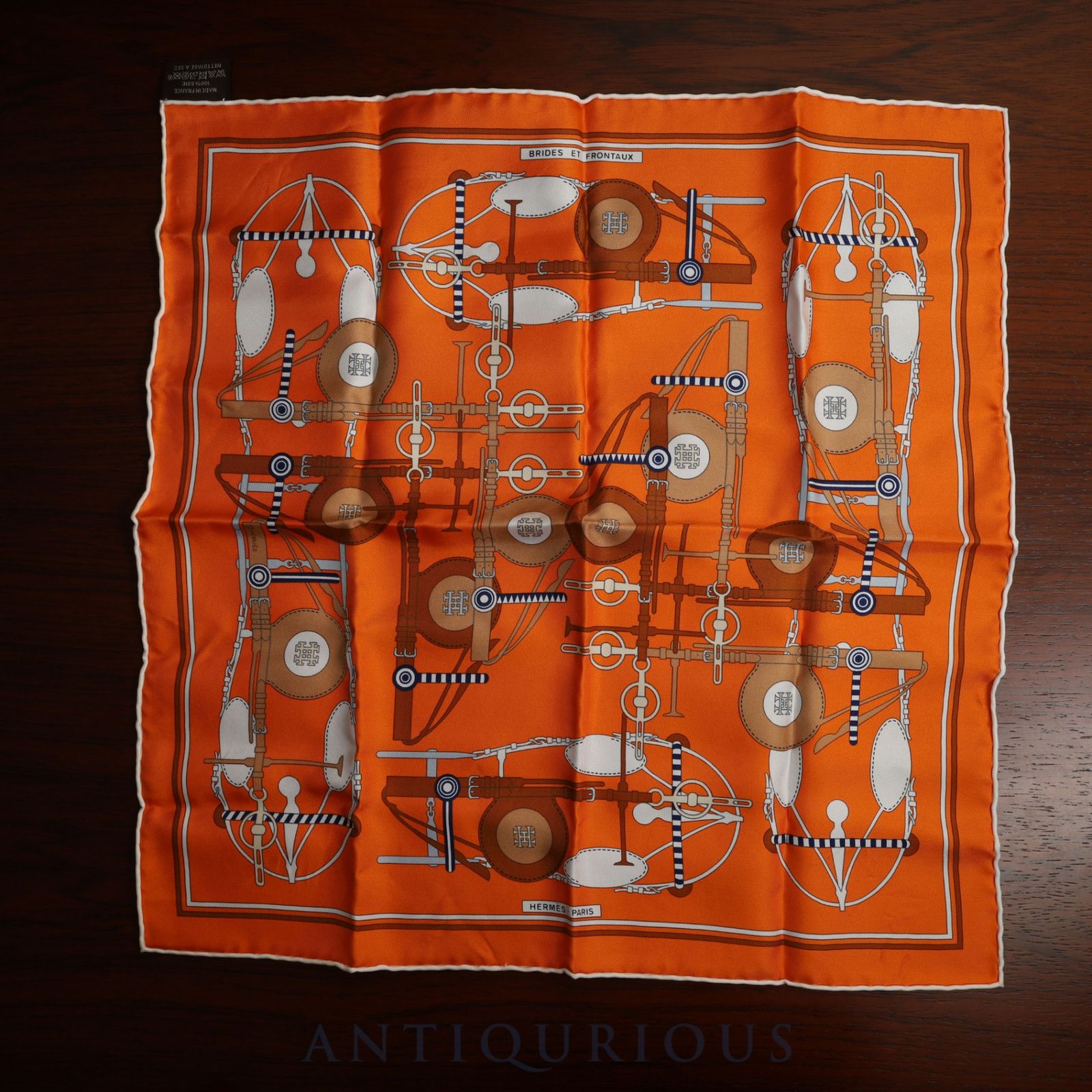 エルメス スカーフ カレ45 BRIDES ET FRONTAUX 馬勒と額飾り SILK