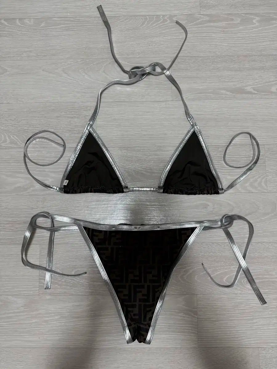 FENDI フェンディ 水着 ビキニ 三角 FF柄 ズッカ柄 フェンディ水着