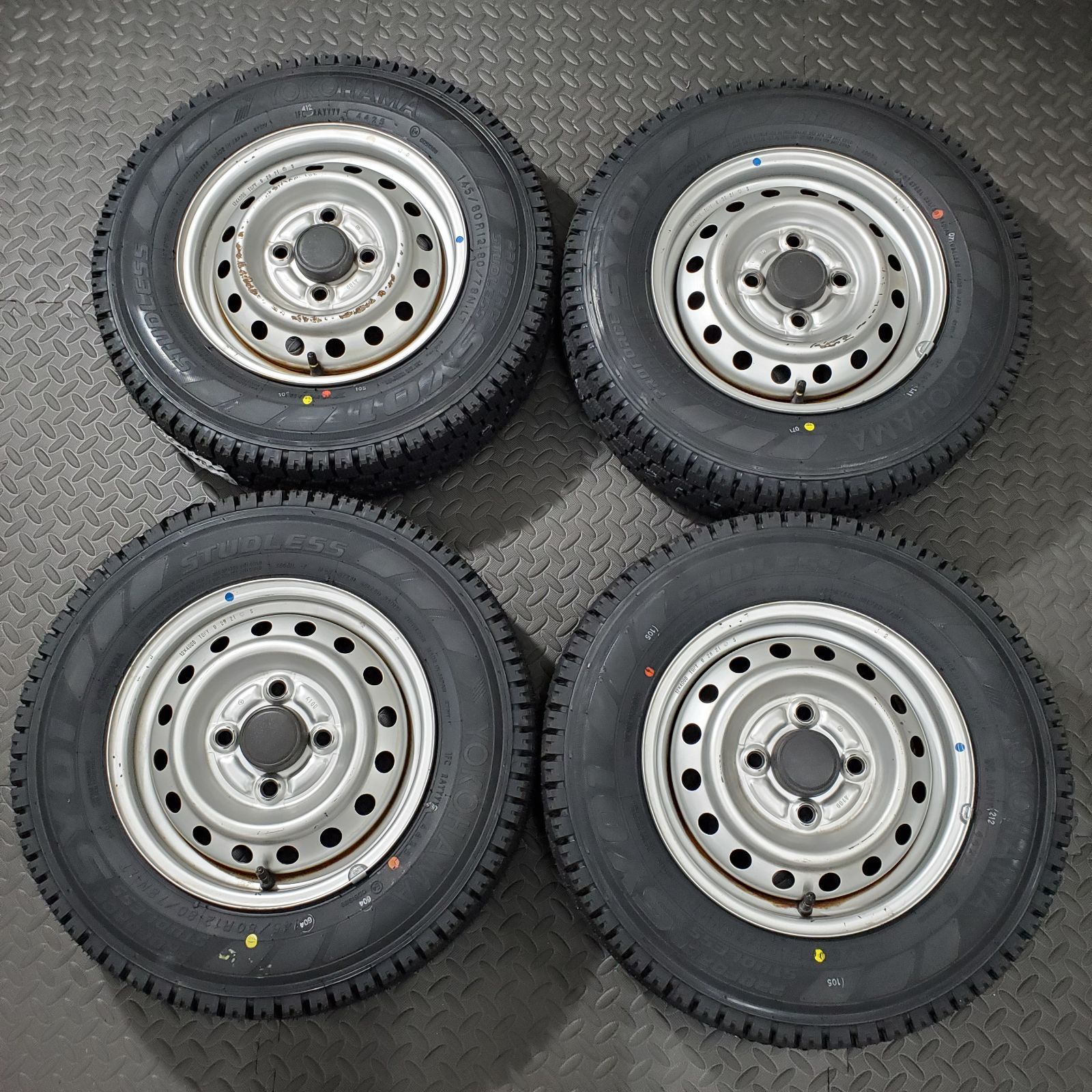 25年製 新品タイヤ 145/80R12 80/78N LT ヨコハマ SY01 スズキ キャリィ エブリィ スタッドレスタイヤ 冬タイヤ【1232R】