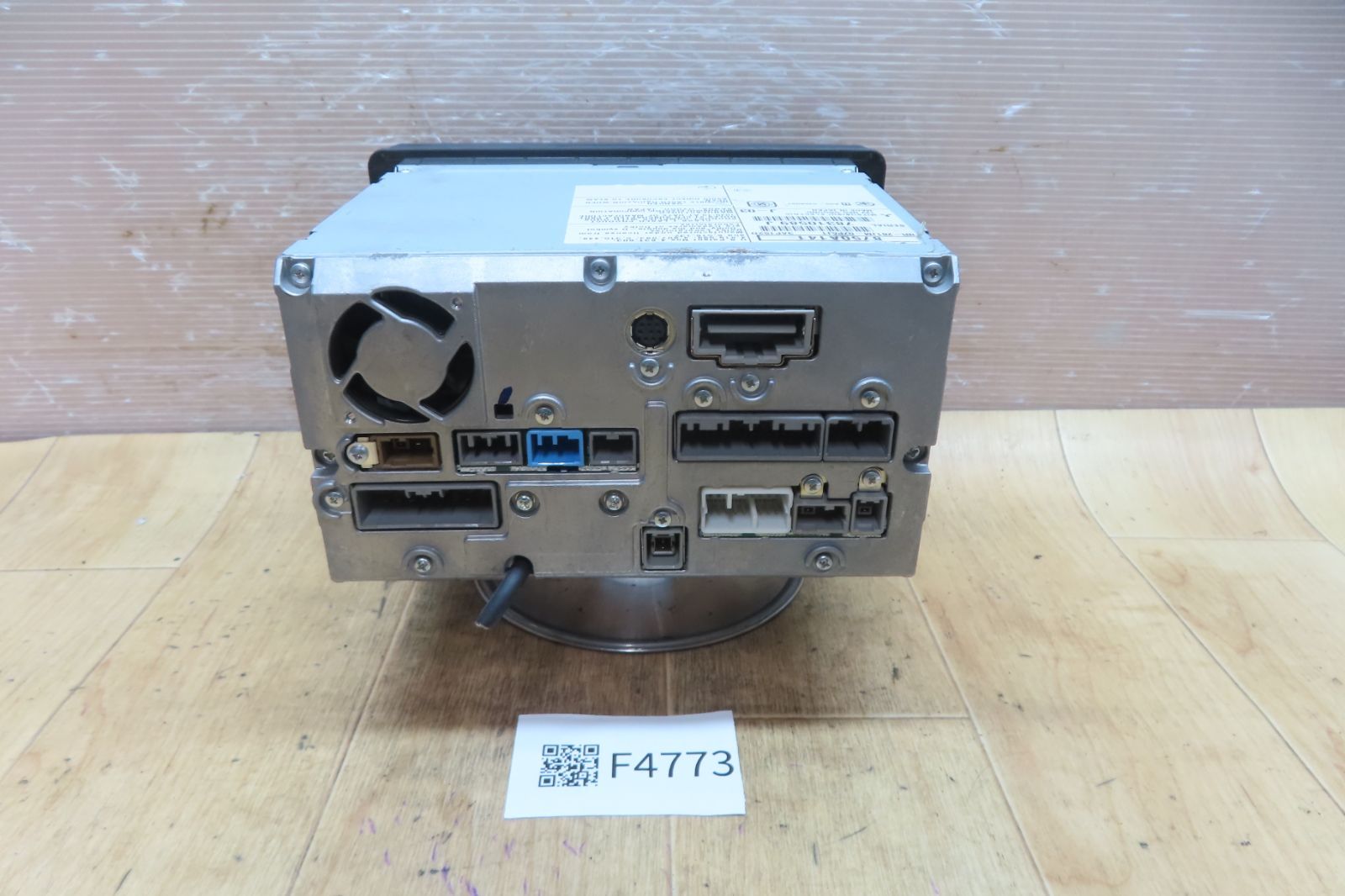 ☆F4773/三菱純正 デリカ CV5W アウトランダー CW5W CW6W NR-261JM