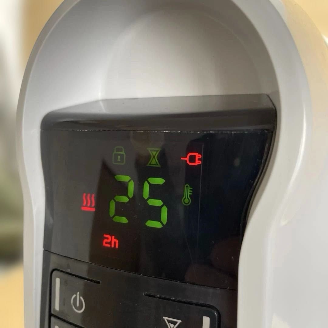 デロンギ ミニオイルヒーター NJ0505E 本体のみ De'Longhi 小型軽量