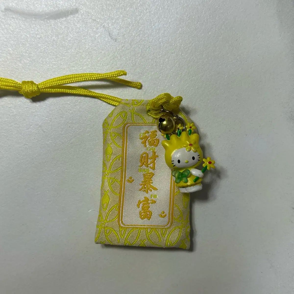 新作登場，定番人気 Sanrio(サンリオ) レトロキティー お守り その他