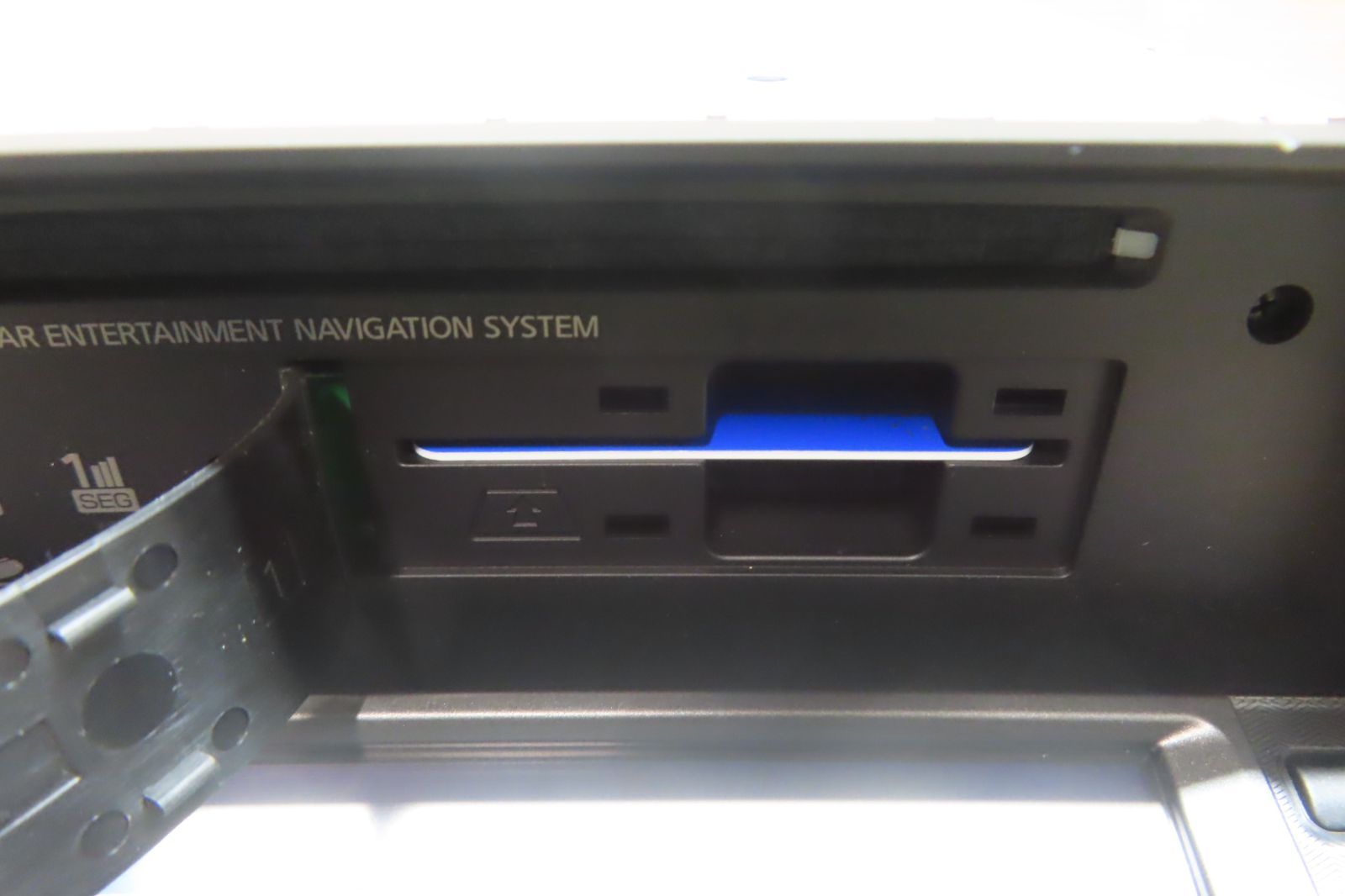 動作保証付☆F4778/日産純正 HS310D-W HDDナビ 地図2010年 地デジTV