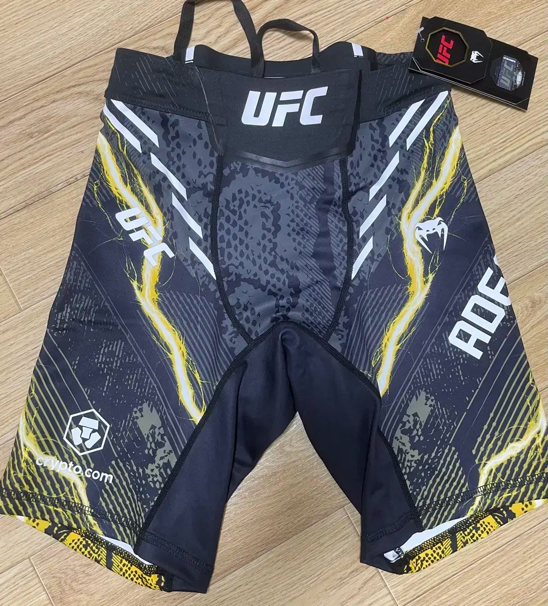 イスラエル アデサンヤ ファイトショーツ