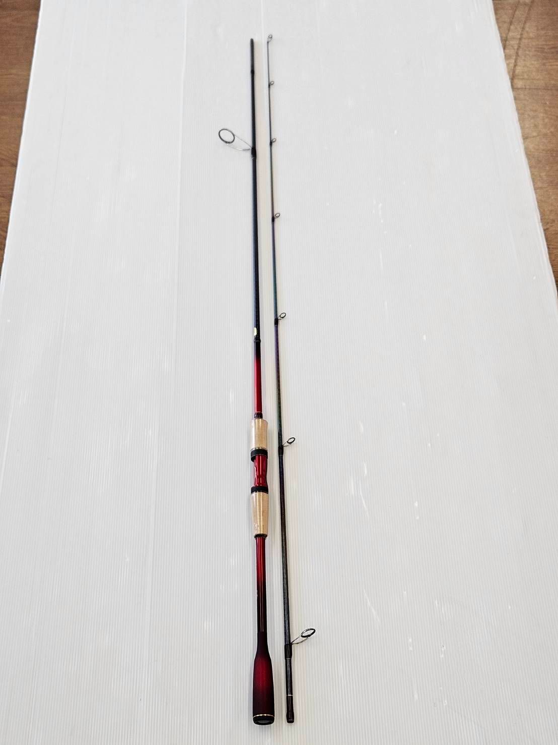 訳あり未使用品！】シマノ 18ワールドシャウラ 2831R-2（12）フリー