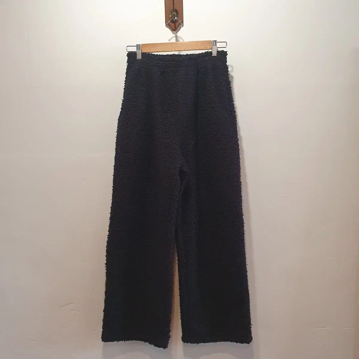 ハイクオリティ ブラック ブークレ ワイド ISTJ VENDING MACHINE Ver パンツ made in korea