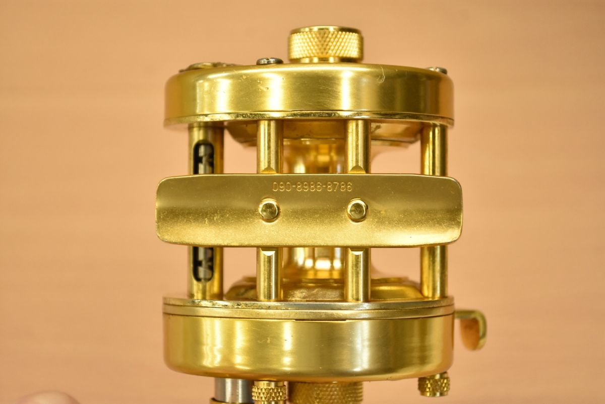 道楽 バイトマン 77 右 Dowluck BITEMAN ベイトリール バス