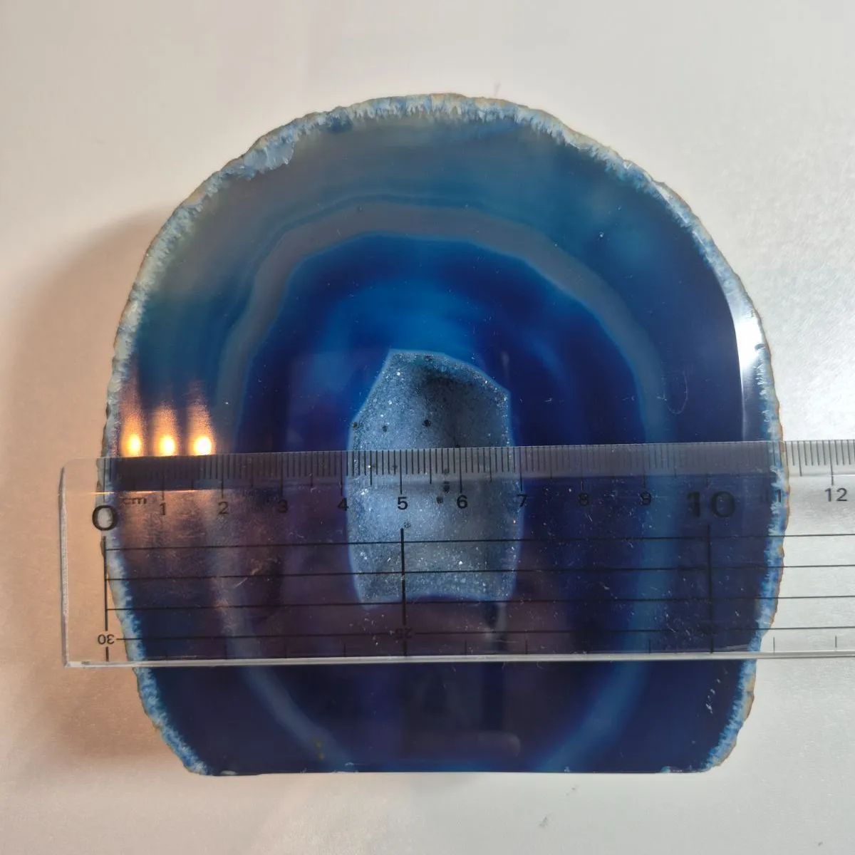 青瑪瑙 メノウ ブルーアゲート 置物 専用台付き 2,196ℊ 青瑪瑙 メノウ ブルーアゲート 置物 専用台付き 2,196ℊ