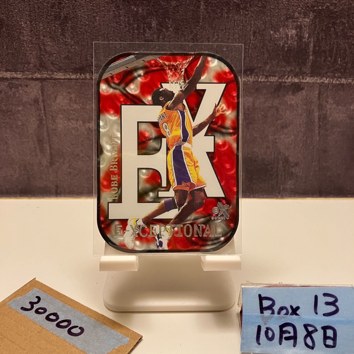 2000 SkyBox Kobe Bryant 10 15 Los Angeles Lakers E Xceptional カード