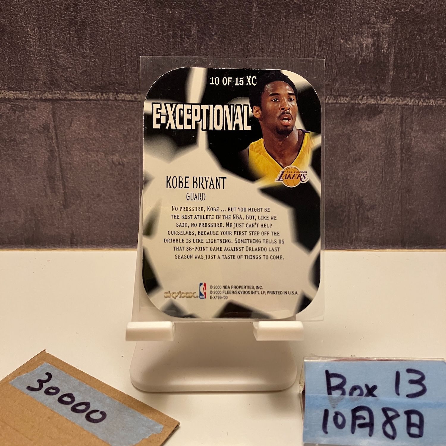 2000 SkyBox Kobe Bryant 10 15 Los Angeles Lakers E Xceptional カード