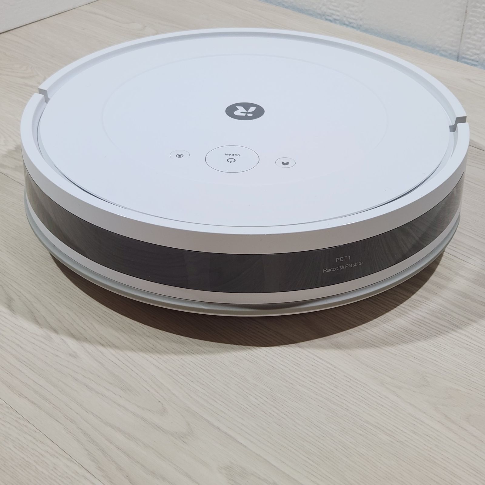 美品】 ルンバ コンボ エッセンシャル 吸引＋拭くタイプ（水拭き