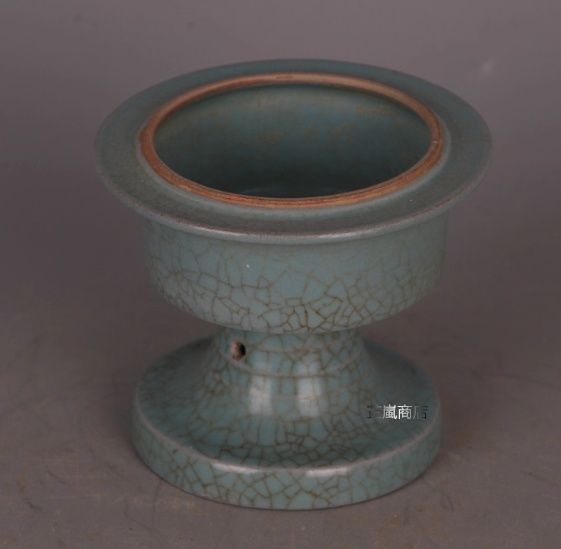 宋 汝窯 天青釉 青瓷 貫入 透かし彫り 支釘痕 香炉 - メルカリ