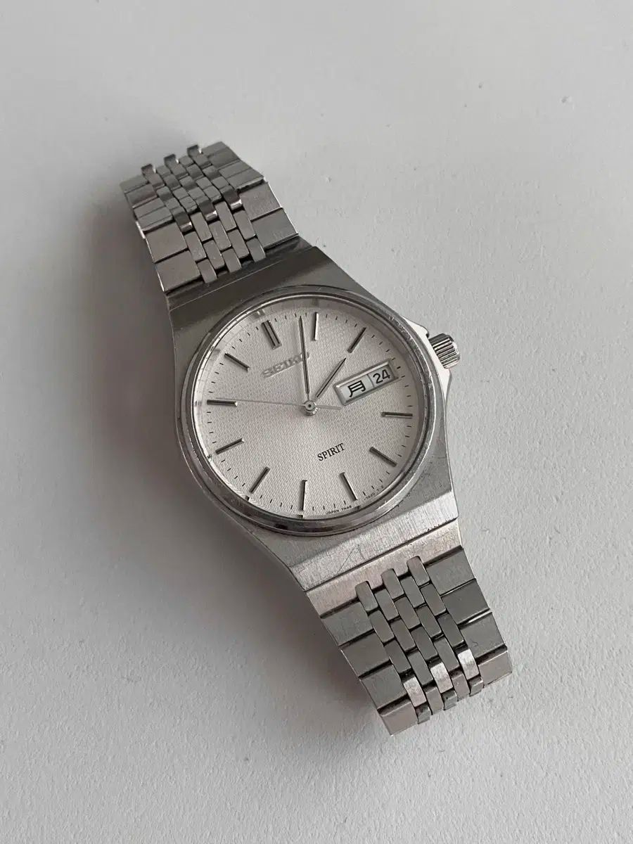 SEIKO セイコースピリット デイデイト